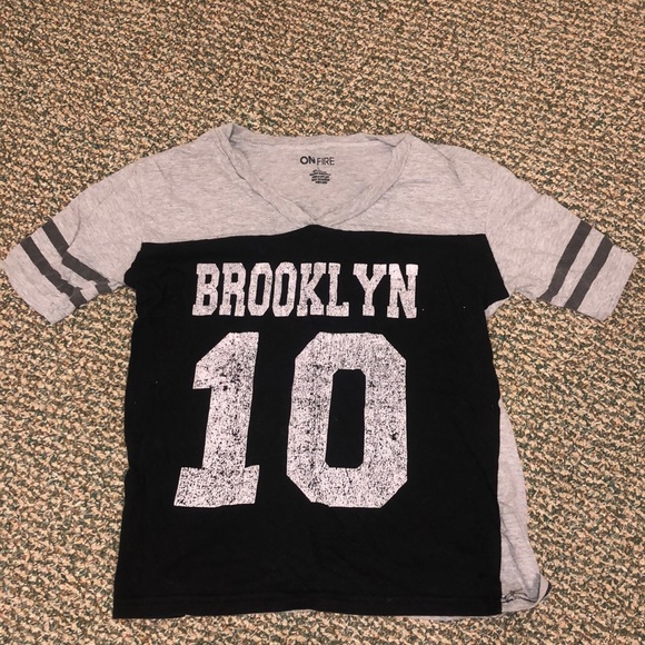 tshirt - Picture 1 of 2